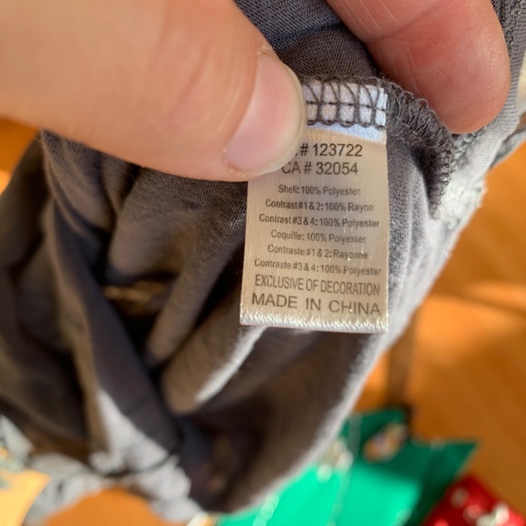 Common Thread blouse- cute! - Picture 5 of 5